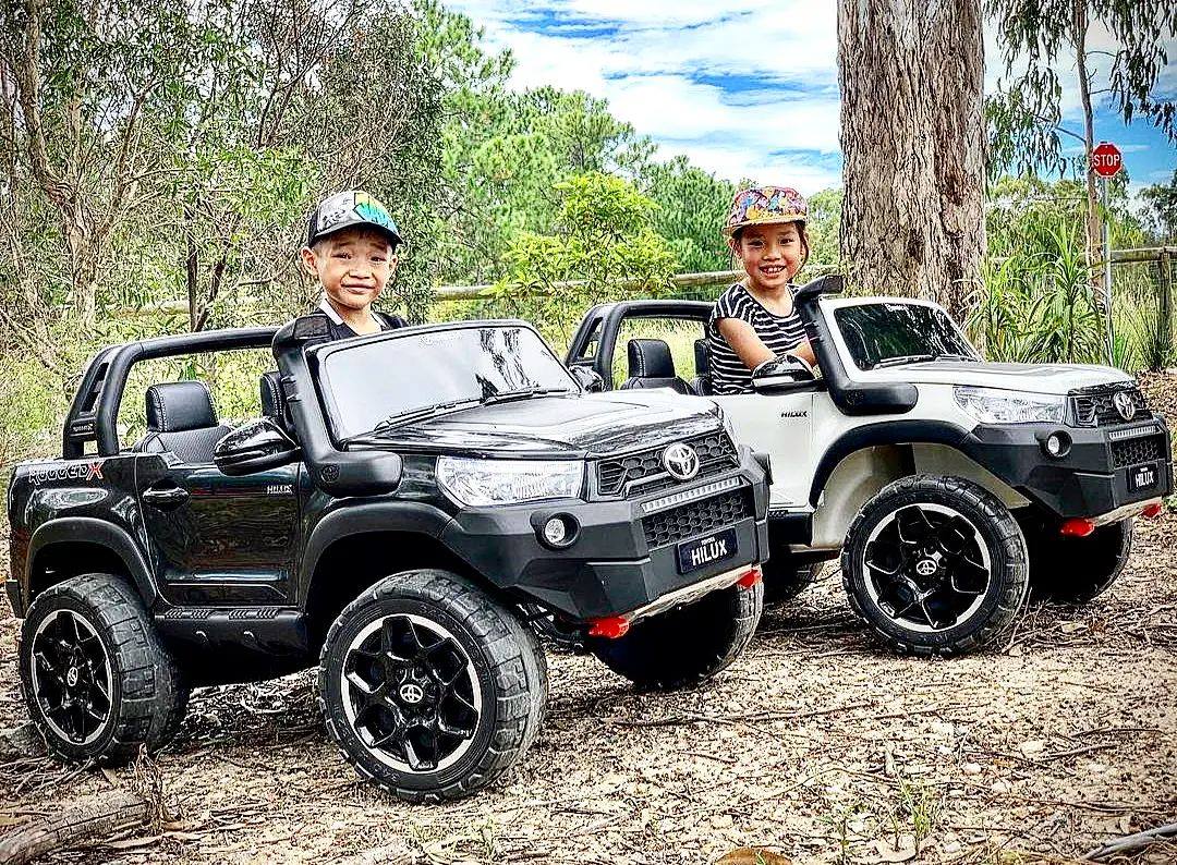 Carro Eléctrico Campero Toyota Hilux 1-9 Años NEGRO - Imagen 7