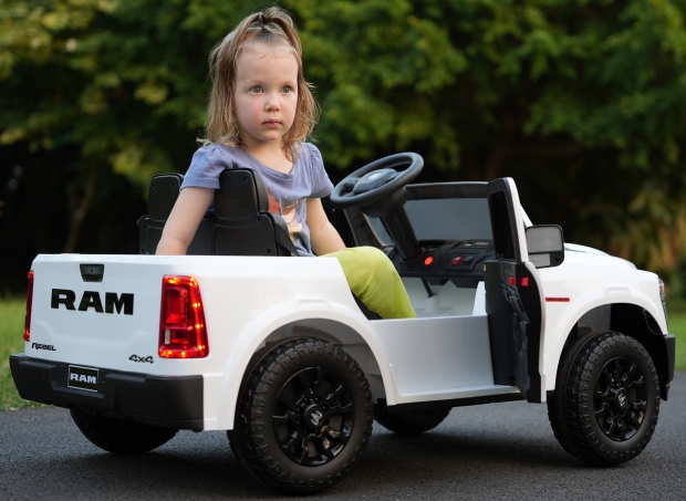 Carro Infantil Batería Eléctrico Campero DODGE RAM 24V 1-9 BLANCO - Imagen 5