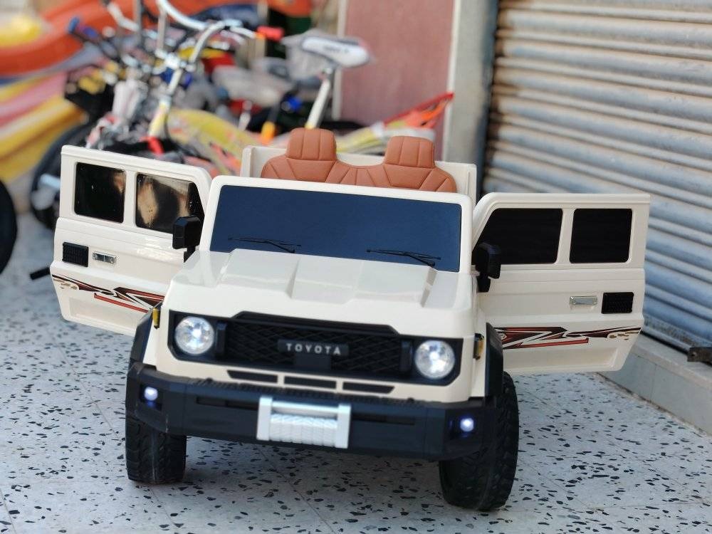 Carro Campero TOYOTA BLANCO 24 VOLTIOS CARE VACA 1-9 AÑOS - Imagen 4